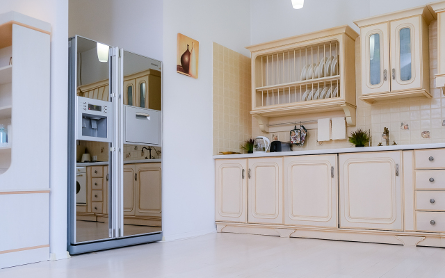Unique Apart Provans s dzhakuzi ryadom s naberezhnoy i fontanom Vesenney 7 Apartments