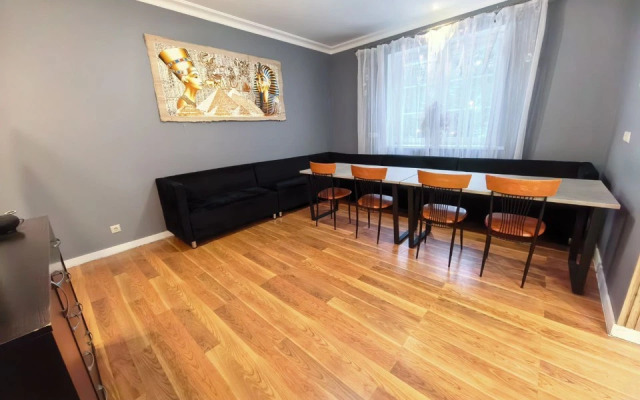 Частный дом Дом с бассейном и сауной