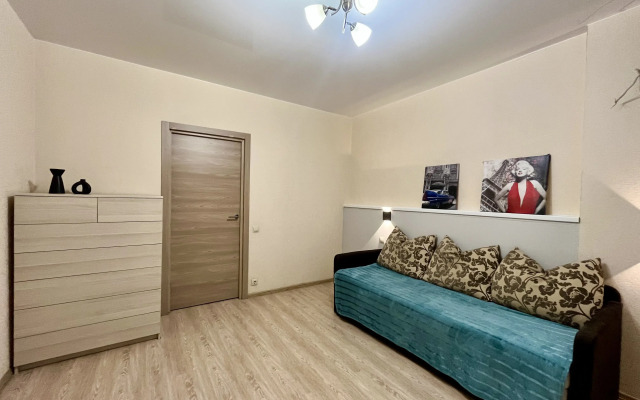 Layf Apart 2 kom-ya na ul. Granichnaya 38 Flat