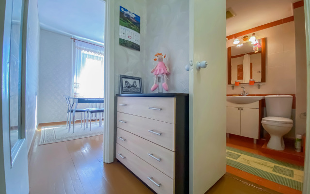 Uyutnaya na Zhmaylova Flat
