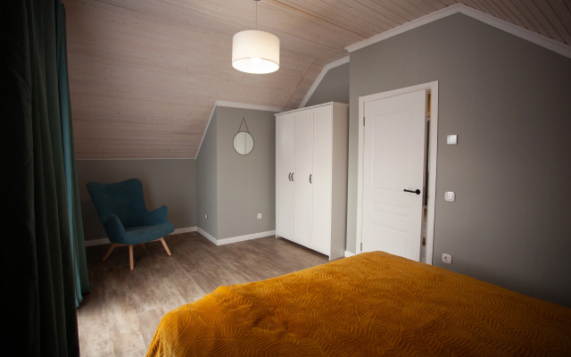Elovaya Private house