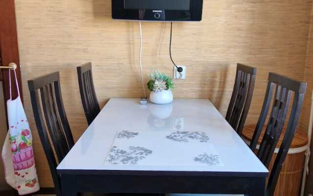 Na Krasnorechenskoj 161A Flat