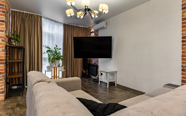 Na Tyulpanov Flat