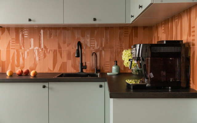 Апартаменты Новые Дизайнерские с Видом на Верхнее Озеро