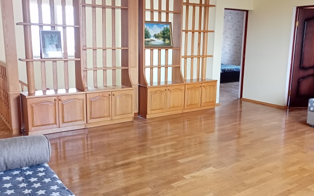 Kottedzh V Tule 320 KvM Private House