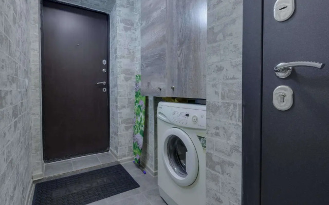 Sovremennaya Studiya Ryadom S Atakentom Flat