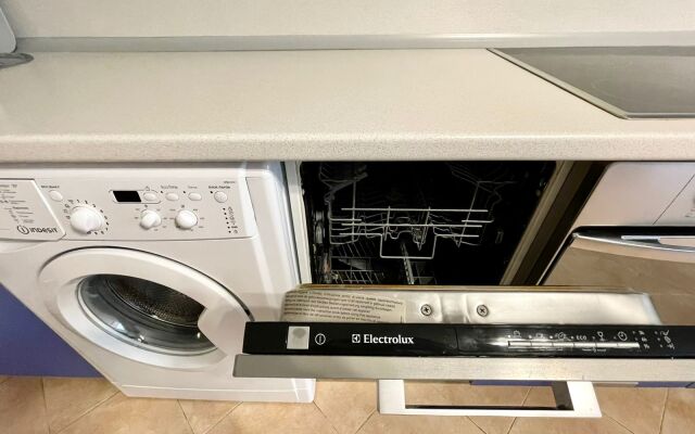 Апартаменты Империя на Аминева