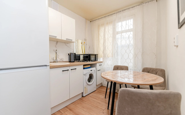 Staraya Basmannaya 9k1 Apartments