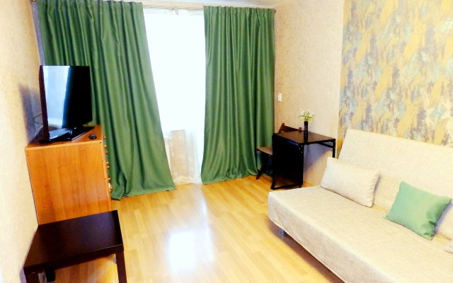 Apart Inn Spartaka 18 / 3-Komnatnye / 3 Etazh Apartments