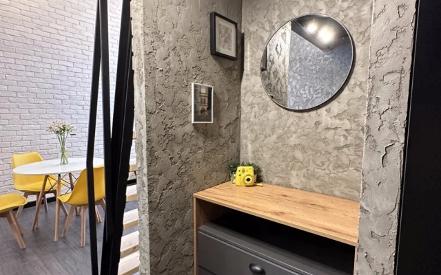 Апартаменты One-Room Loft On Mayakovsky 17