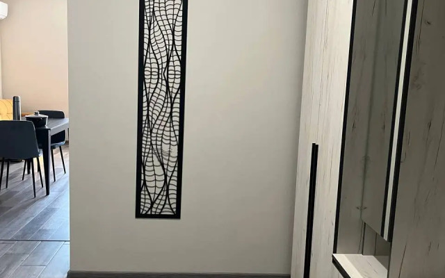 Uyutnaya Prostornaya Kvartira Flat