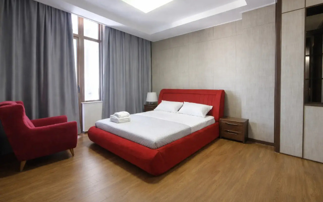 Luxury 12j Etazh S Shikarnym Vidom Na Mechet', Vozle Posol'stva SSHA Apartment