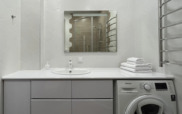 Uyutnaya Trekhkomnatnaya V Spalnom Rayone Flat