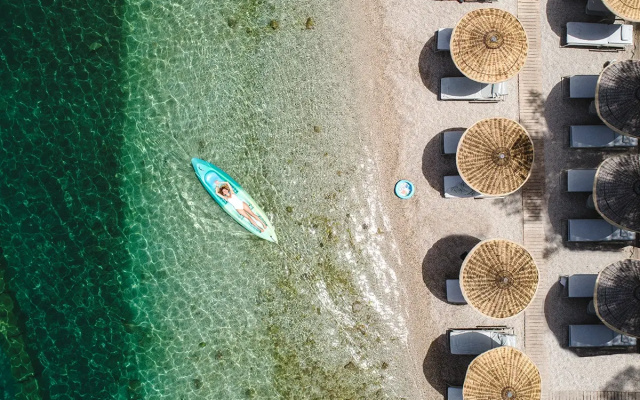 Hillside Beach Club