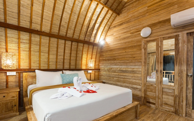 Курортный отель The Dewi Premier