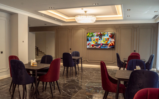 Отель Meridian Plaza by Reikartz