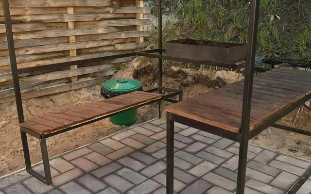 Частный дом Уютный у Реки с Чаном в Современном Стиле