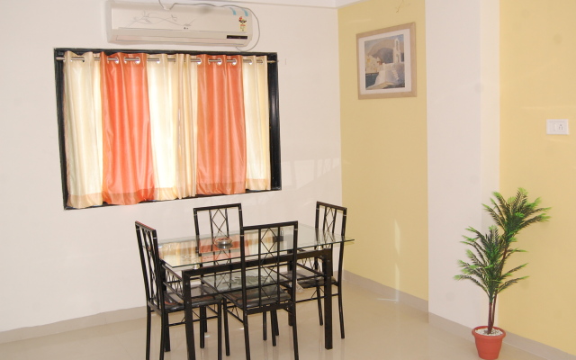 Отель Parth Executive