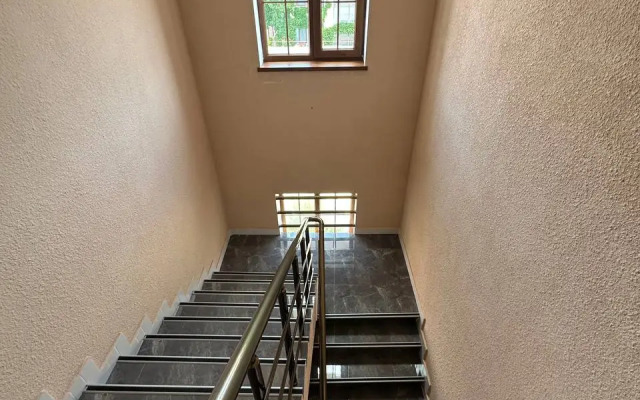 Altera Guest House