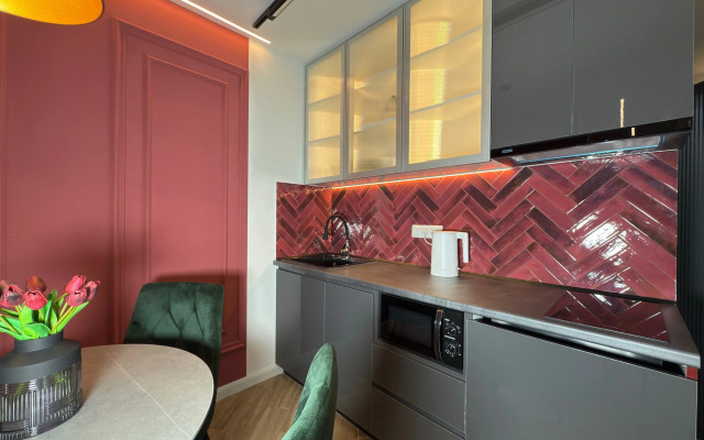 Cozy Haven, Balcony, Unbeatable Location Apartments
