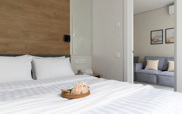 Апартаменты Red Apartments Арт Лайт Сити Шерли