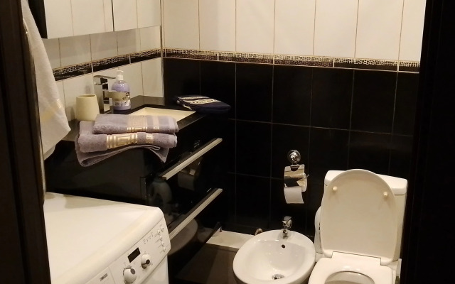 Uyutnaya 2-komnatnaya s dzhakuzi Flat