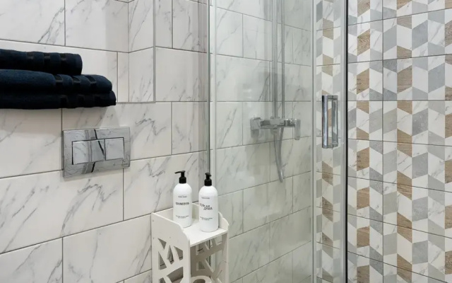 Apartamenty Bestflat 24 v elitnom zilom dome na ulice Kolpakova v ZK Smile