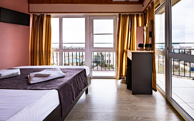 Kipr Guest House