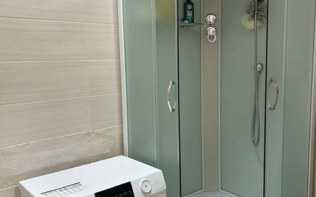 606 Na Krymskoy 89 Apartments