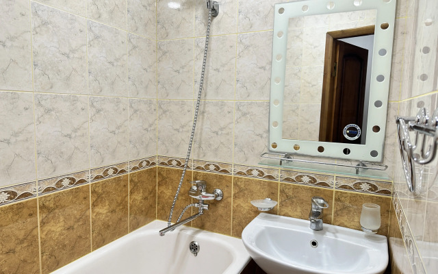 Lenina 25, g. Kaspiysk Flat