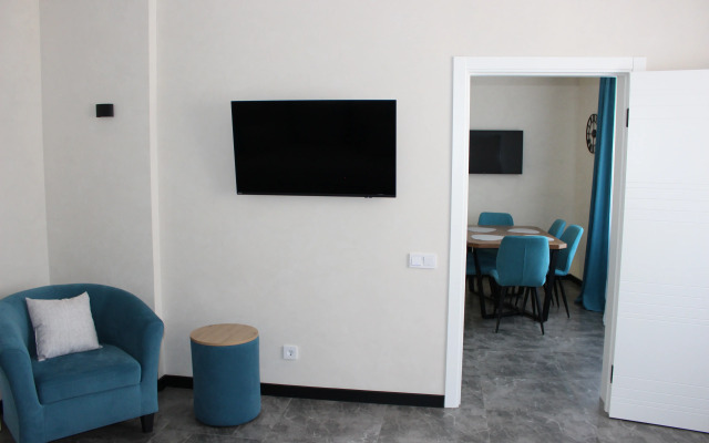Na Pugachyova 4A Apartments