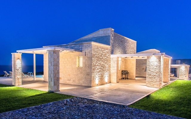 Vista Mare Villas Heated Pool