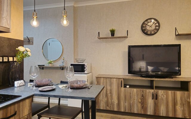 Tavricheskaya 4 Apartments
