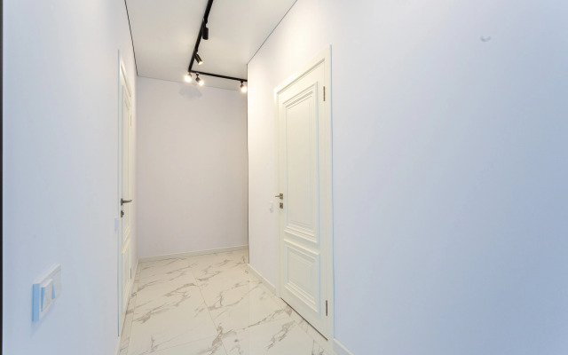 Квартира стильная большая с балконом и великолепным видом Кватро 128