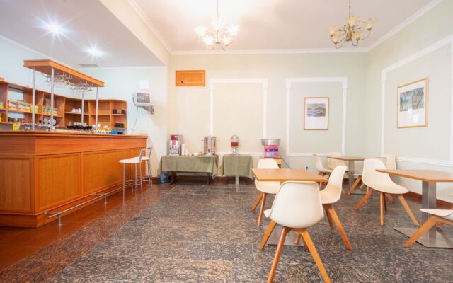 Kurortny Hotel Atelika Gorizont Sudak 2**