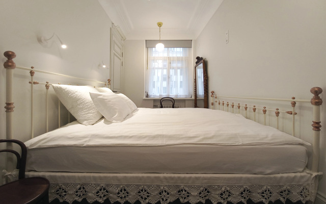 Квартира у Эрмитажа в доме Саламандра