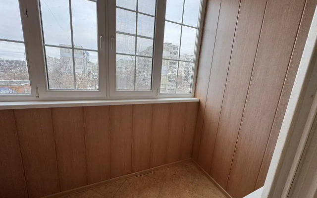 Na Ulitse Khvorostukhina, 1a Flat