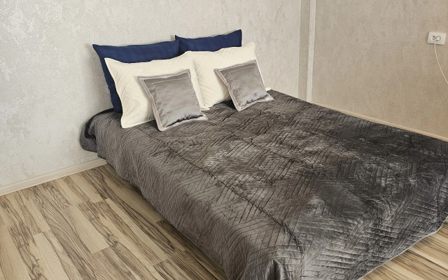Dvukhkomnatnaya  U Razliva V Sestroretske Flat