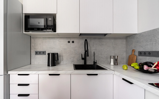 Квартира с Дизайнерским Интерьером с Террасой на Берегу Невы