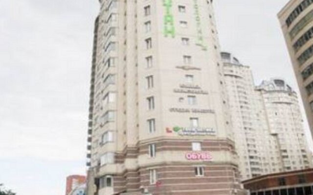 Apartment Biznes Studiya, V 8 Minutakh Khodyby, Do Metro Ozerki