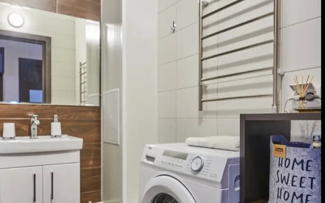 Vau Na Beregu Nevy Vasilyevskiy Ostrov Flat