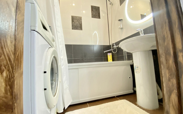 Na Rogozhnikova 3 (HouseVip26) Flat
