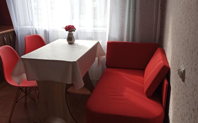 Na beregu Pregoli v Rybnoy derevni Flat