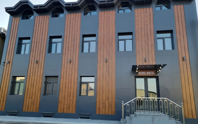 Отель Revel Hotel