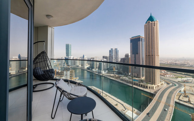 Апартаменты Zada Tower 1BR with amazing Dubai Canal view