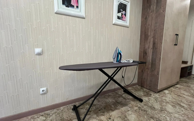 Uyutnaya Studiya v Tsentre Vzletki Flat