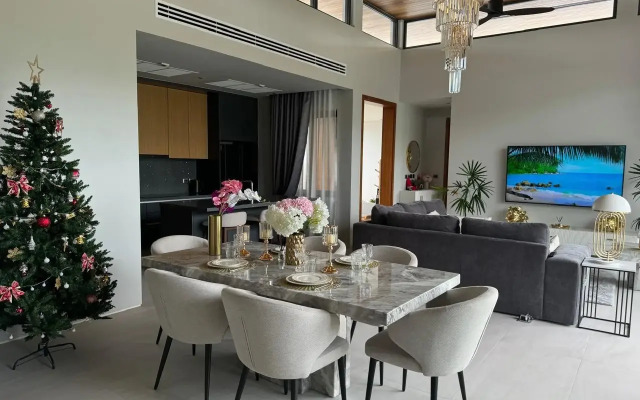 3-Kh Spalnaya Lyuks na Bang-Tao Villa