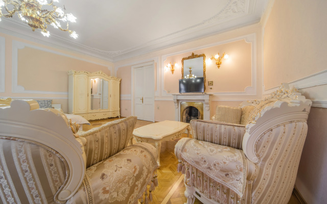 Квартира на Рубинштейна 4