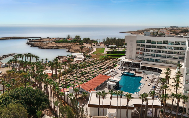 Cavo Maris Beach Hotel
