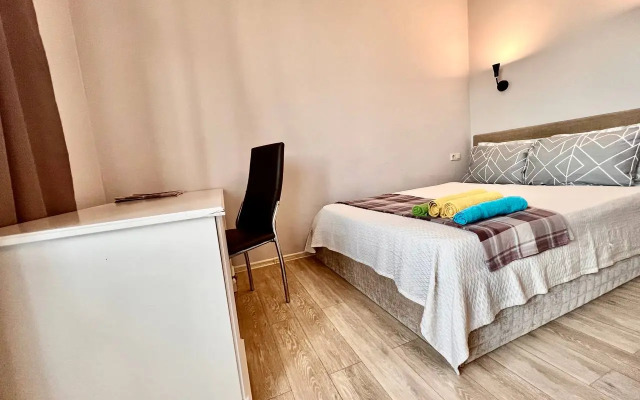 Квартира Уютная студия на Геологоразведчиков 44А